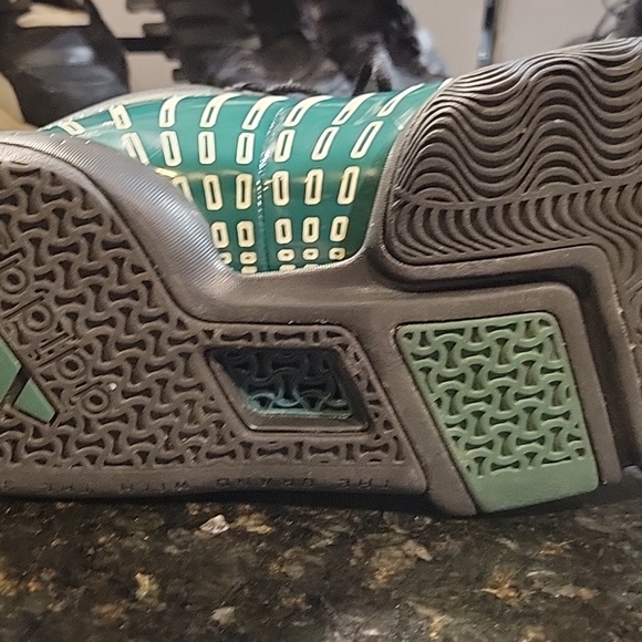 Like new Vintage adidas - Picture 2 of 4